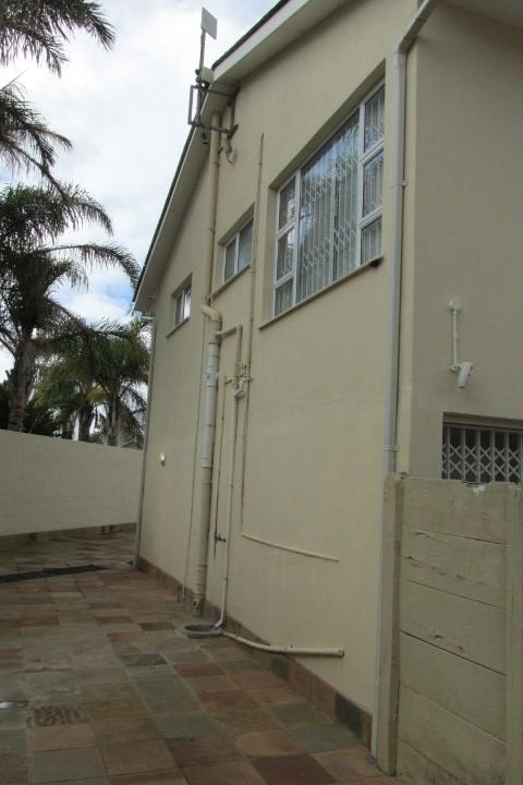 6 Bedroom Property for Sale in Beacon Bay Eastern Cape